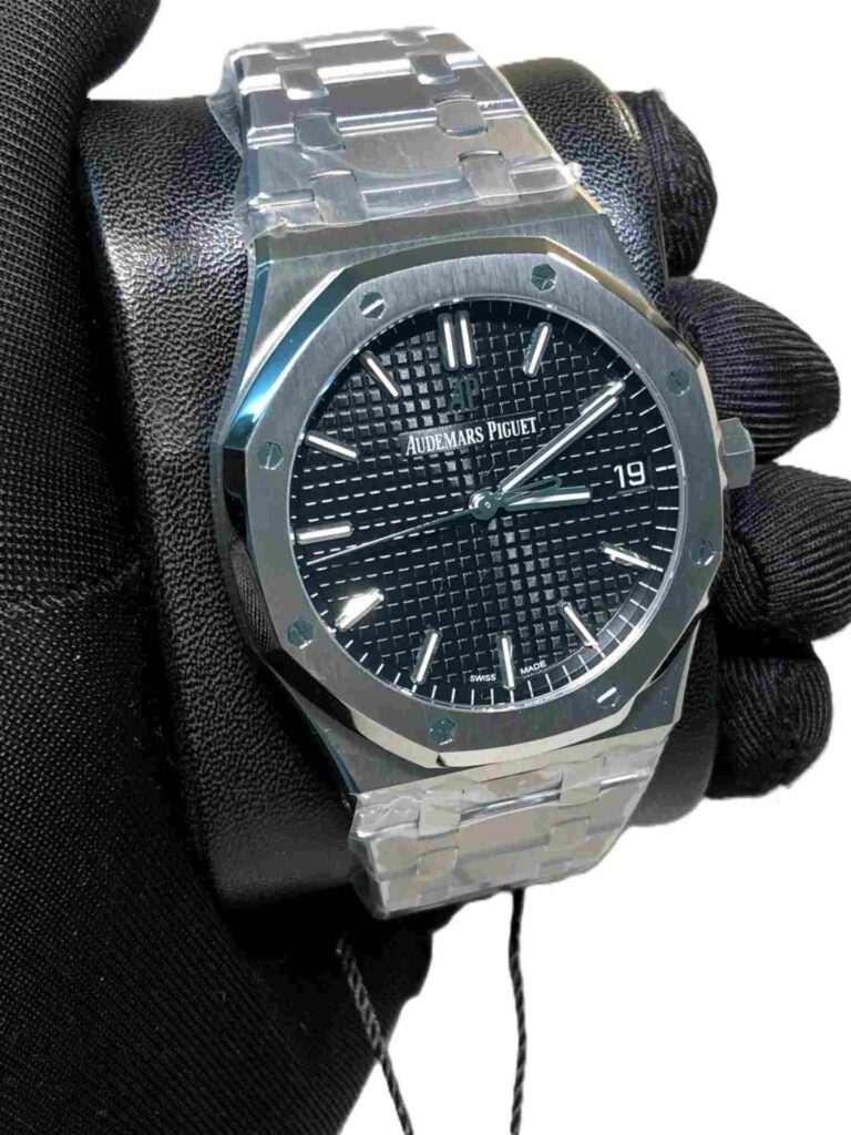 Audemars Piguet Royal Oak black Dial 15500 model super master clone watch