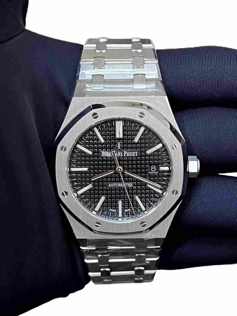 Audemars Piguet Royal Oak black Dial 15400 model super master clone watch