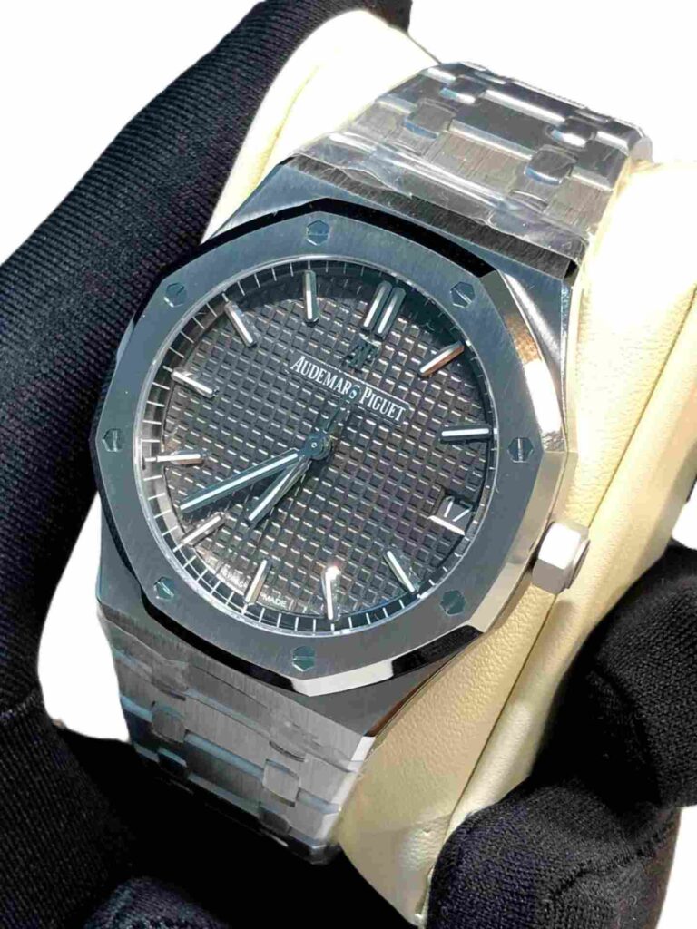 Audemars Piguet Royal Oak GREY Dial 15500 model super master clone watch