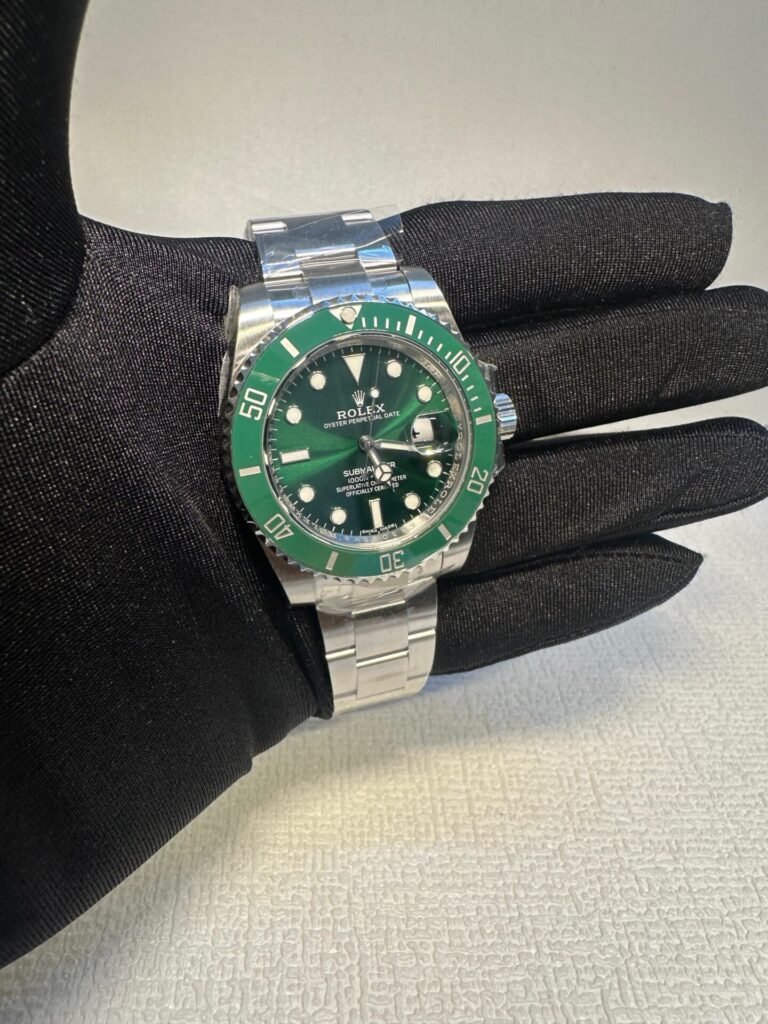 Replica Rolex Submariner Hulk 116610LV